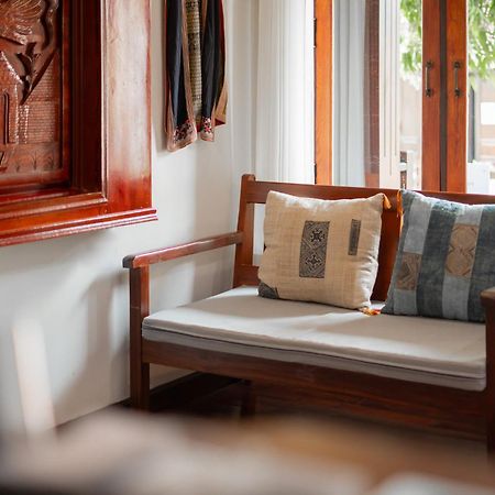 Villa Mira Heritage Luang Prabang Extérieur photo